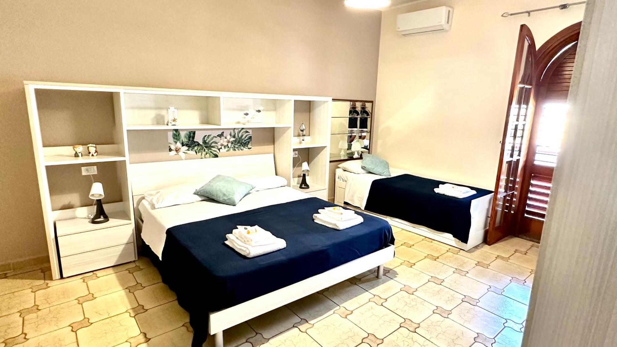 Sicily In Love 2 - Rooms & Breakfast Ταορμίνα Δωμάτιο φωτογραφία